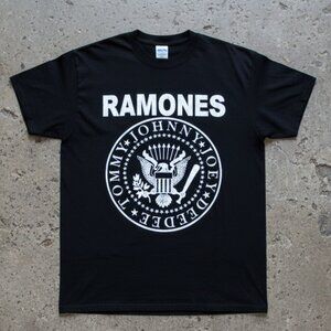 Ramones Classic Presidential Seal Logo T-Shirt – Vintage Punk Rock Band Tee